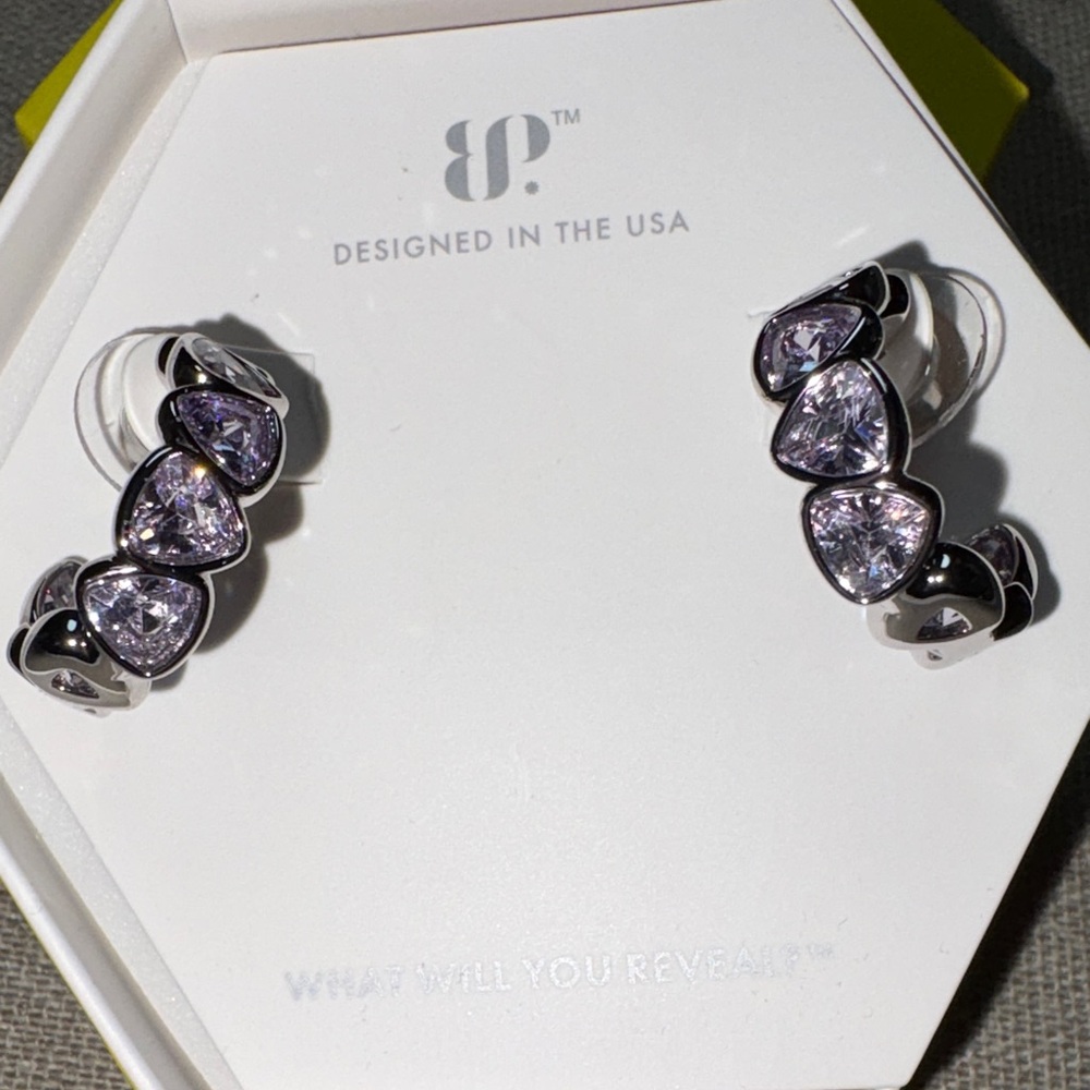 ✨NEW✨ Bomb Party OG Earringa
